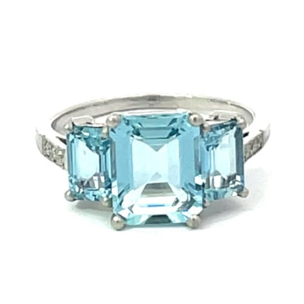 Front view of 1.86ct Step Cut Aquamarine Engagement Ring, Platinum