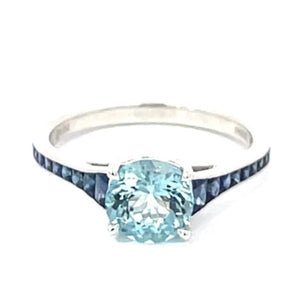 Front view of 1.24ct Round Cut Aquamarine Engagement Ring, Platinum