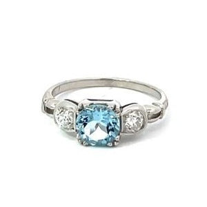 Front view of 0.86ct Round Cut Aquamarine Engagement Ring, Platinum