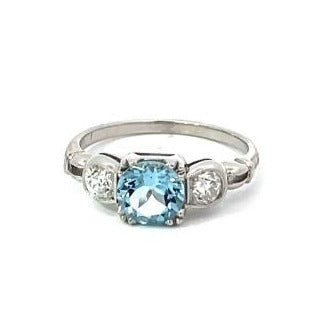 Front view of 0.86ct Round Cut Aquamarine Engagement Ring, Platinum