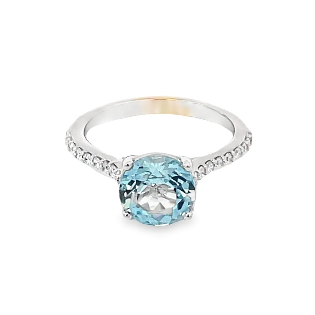 Front view of 1.91ct Round Cut Aquamarine Engagement Ring