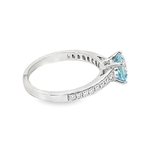 Side view of 1.06ct Round Cut Aquamarine Engagement Ring