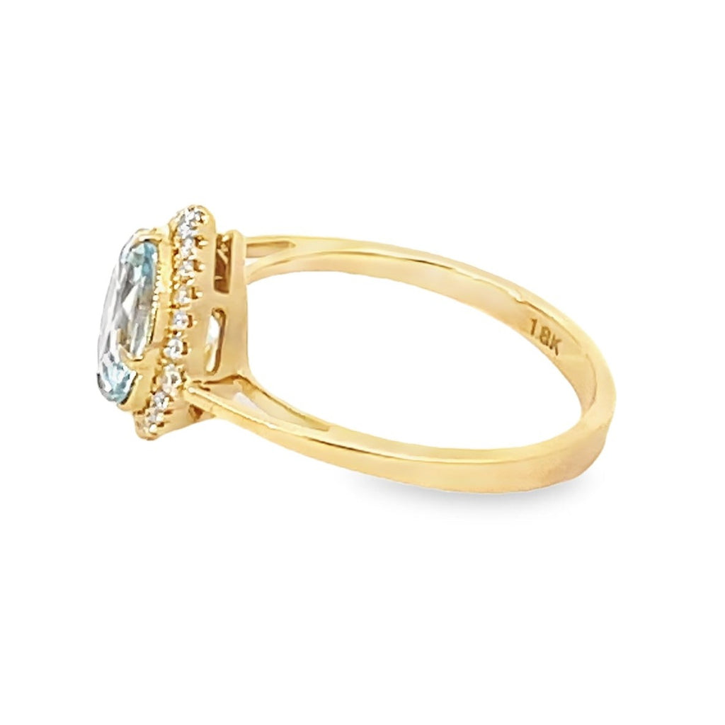Side view of Round Cut Aquamarine Engagement Ring