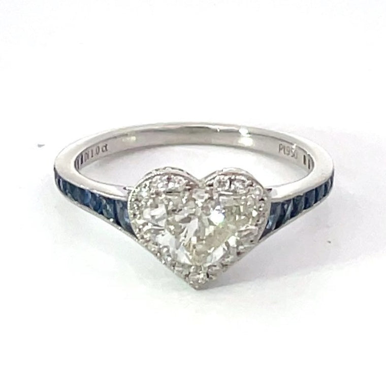 Front view of 1.00ct Heart Shape Diamond Engagement Ring, Platinum