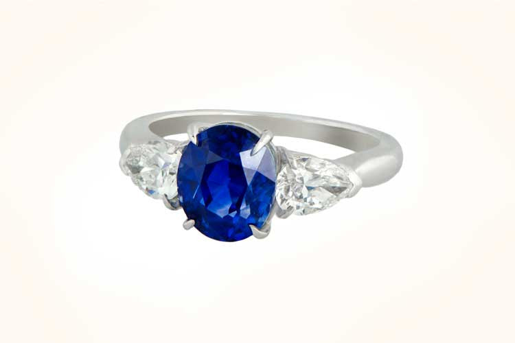 Kashmir Sapphire Ring