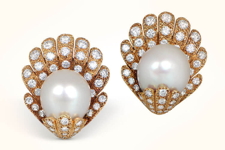 VCA Pearl Earrings